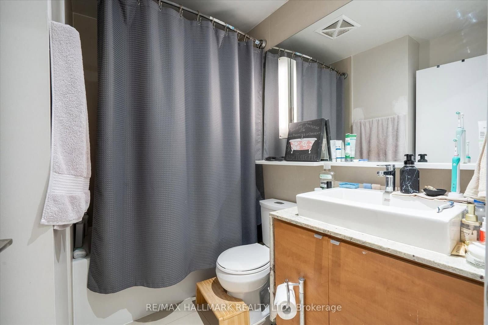 121 Mcmahon Drive, Unit 2110 thumbnail 23