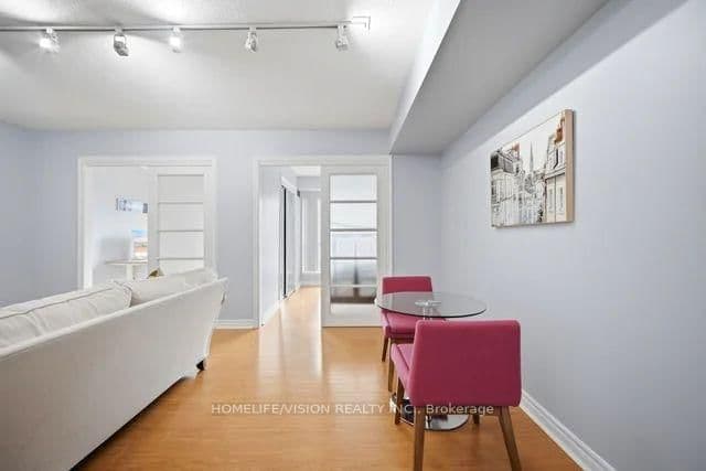 25 The Esplanade, Unit 706 thumbnail 14