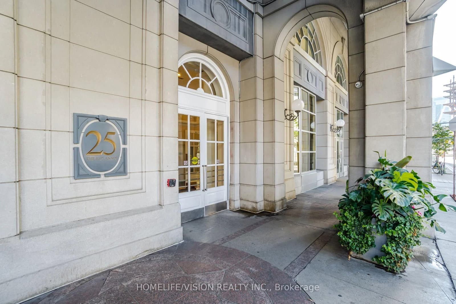 25 The Esplanade, Unit 706 thumbnail 3