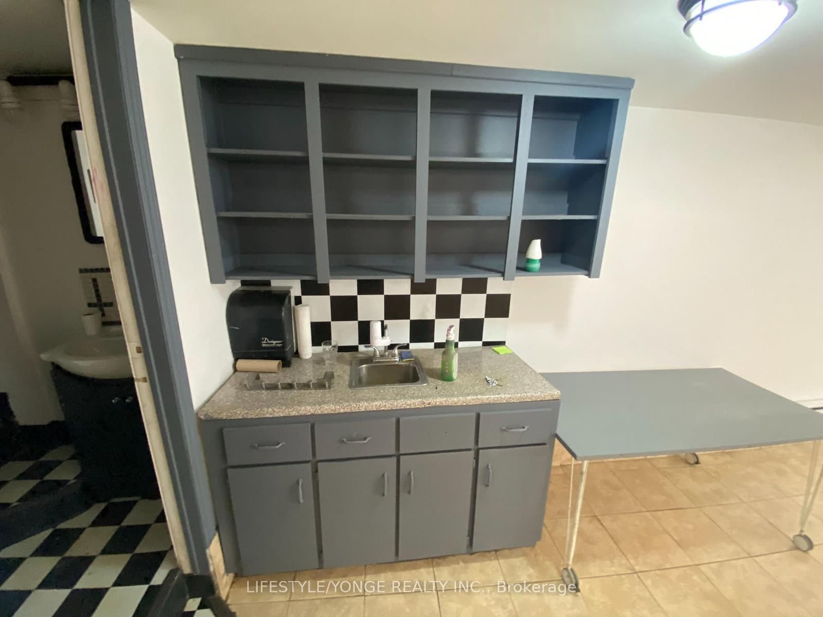 609 Queen Street W, Unit Lower level thumbnail 11