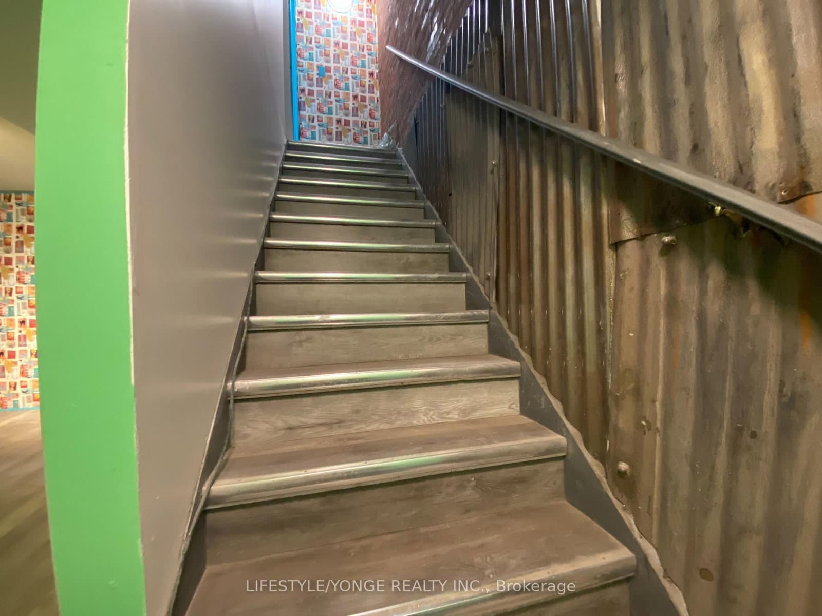 609 Queen Street W, Unit Lower level thumbnail 2