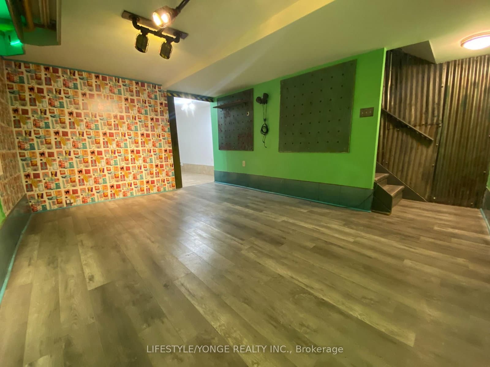 609 Queen Street W, Unit Lower level thumbnail 3
