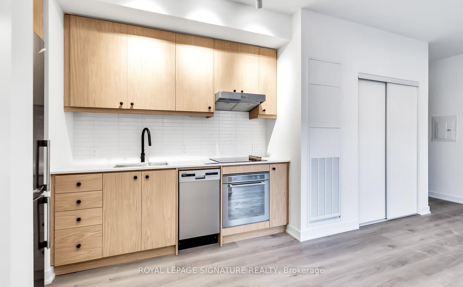9 Tecumseth Street, Unit 503 thumbnail 13