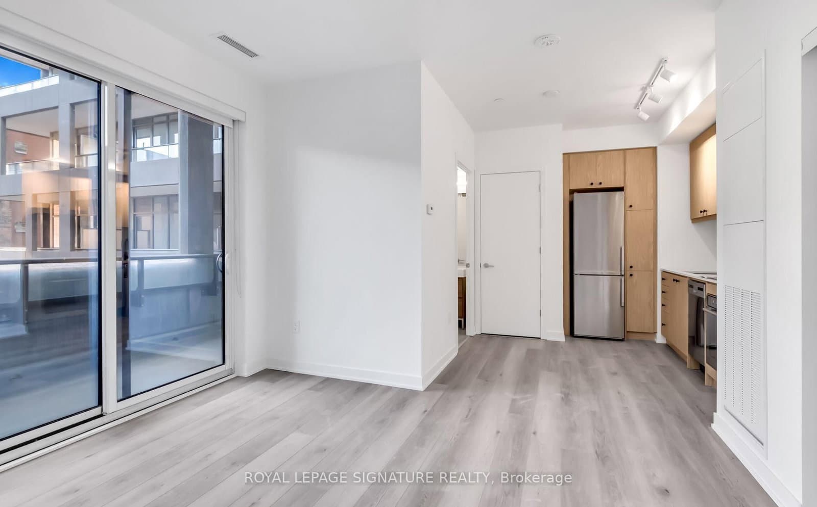 9 Tecumseth Street, Unit 503 thumbnail 5