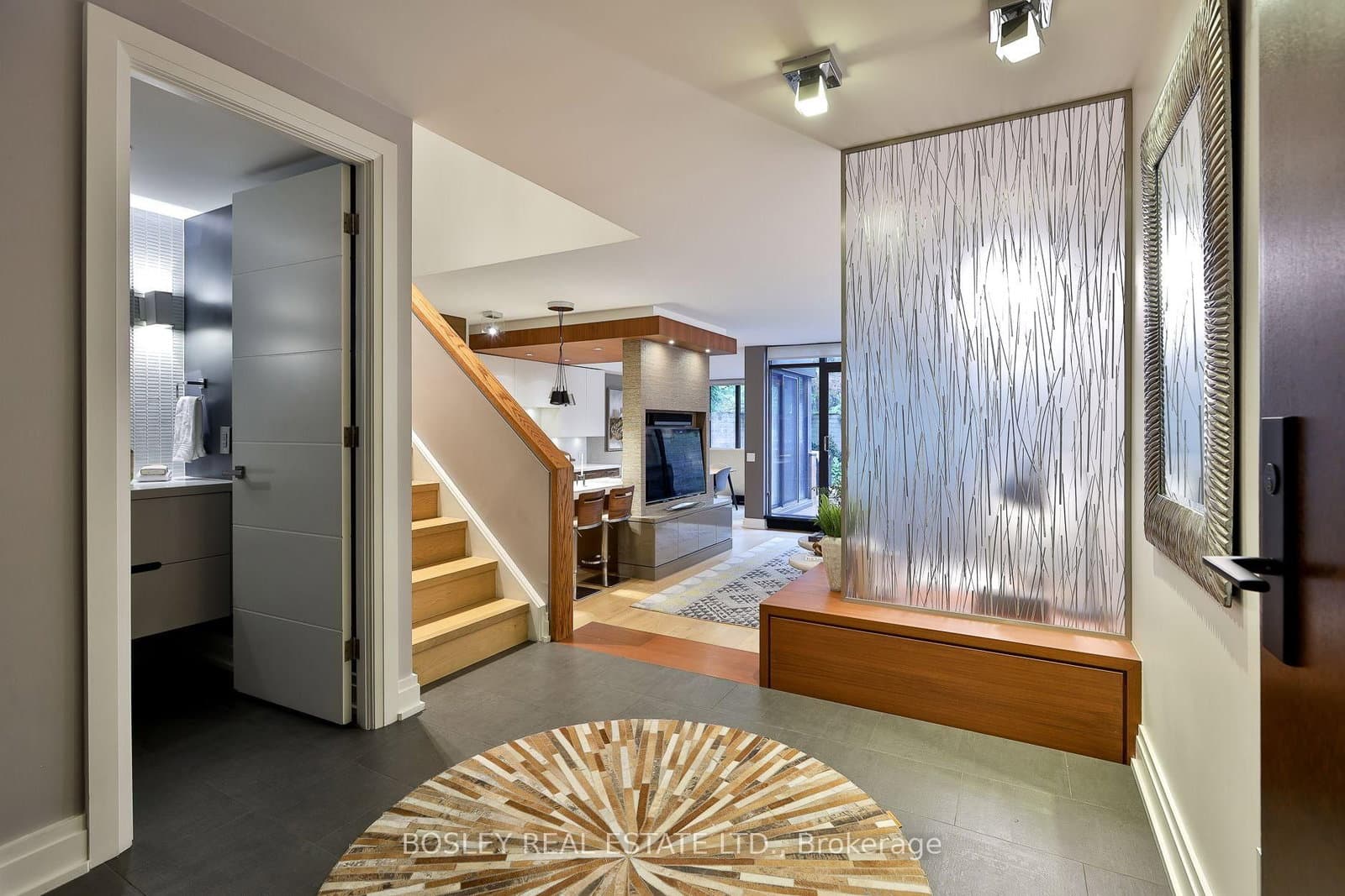 40 Oaklands Avenue, Unit 107 thumbnail 2