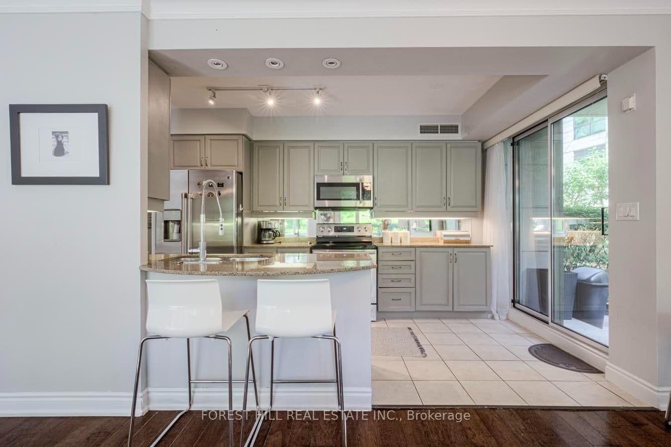 38 William Carson Crescent, Unit 114 thumbnail 18
