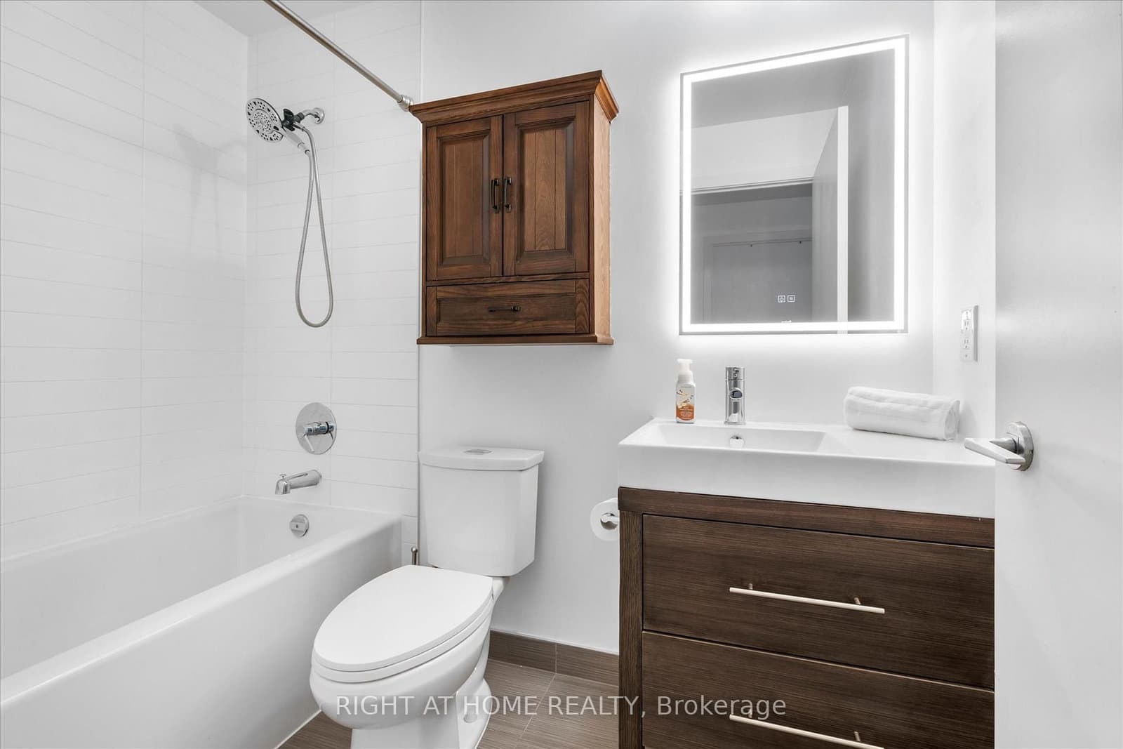 70 Forest Manor Road, Unit 217 thumbnail 14