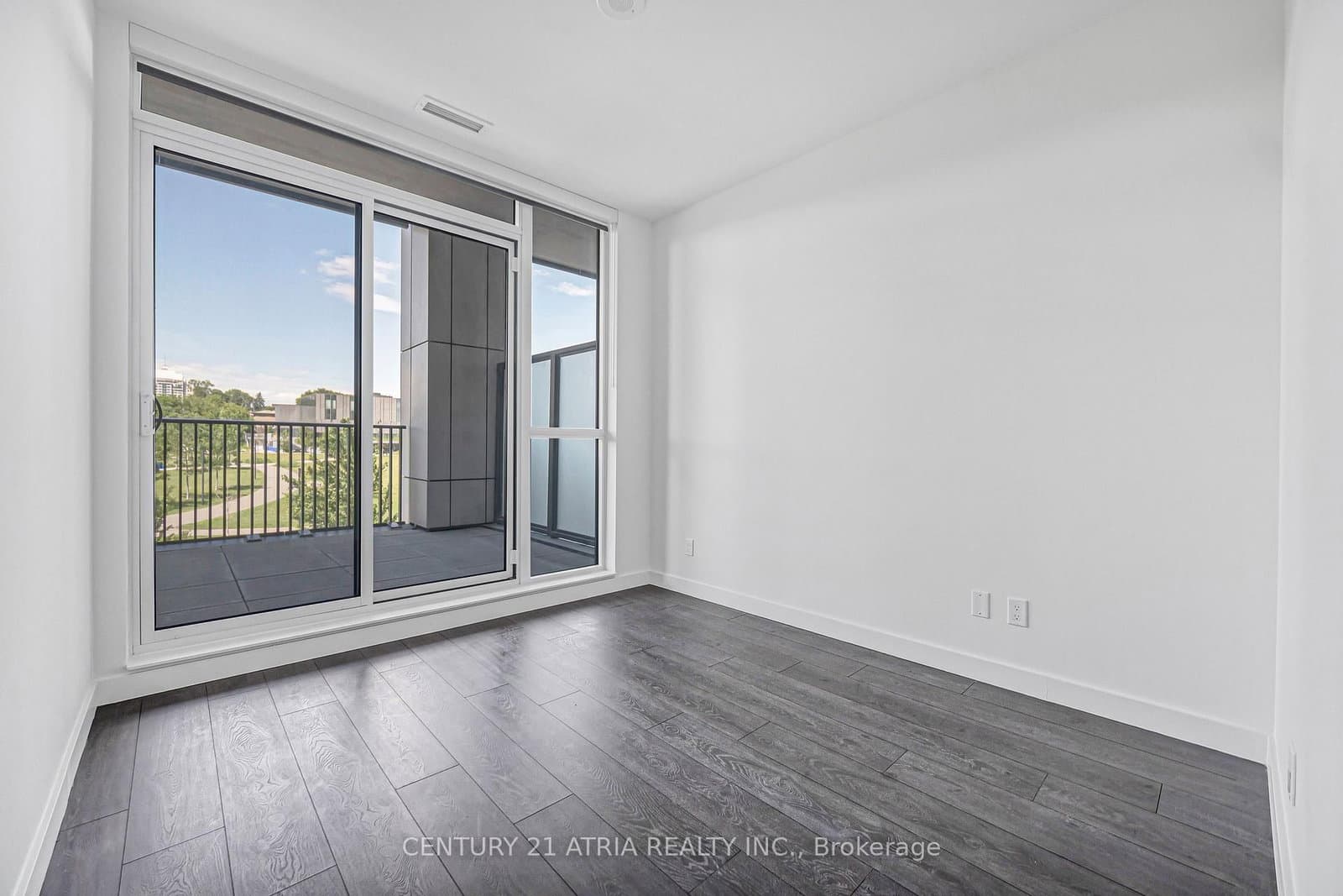 18 Esther Shiner Boulevard, Unit 210 thumbnail 13