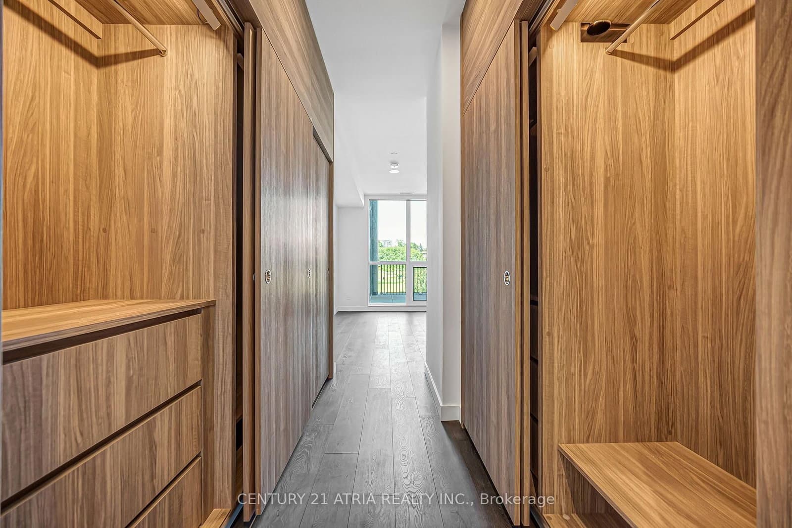 18 Esther Shiner Boulevard, Unit 210 thumbnail 17