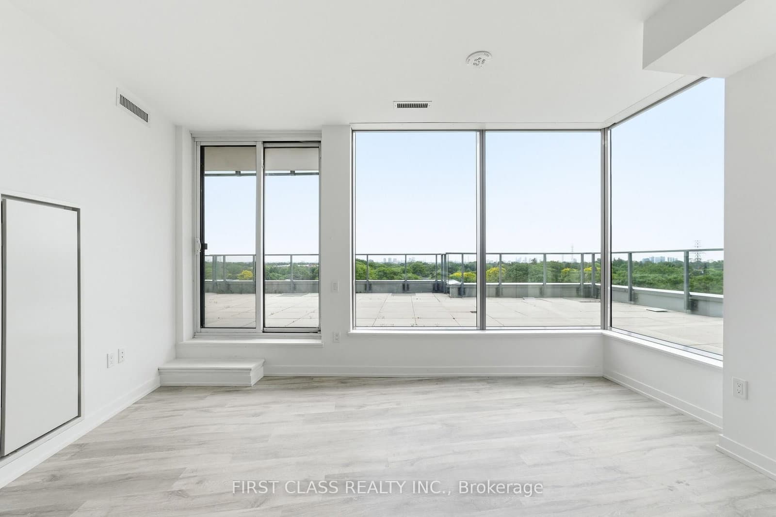 8 Olympic Garden Drive, Unit S707 thumbnail 12