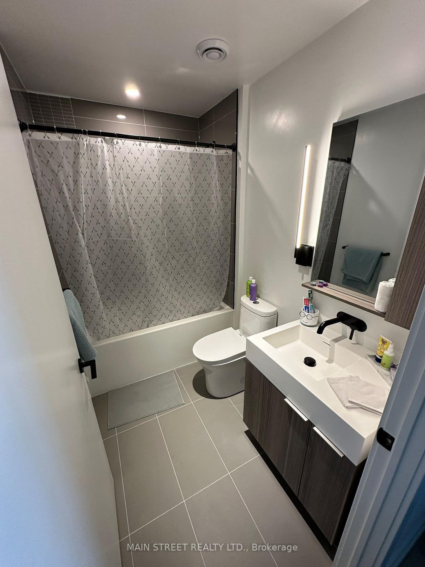 117 Broadway Avenue, Unit 2207 thumbnail 4