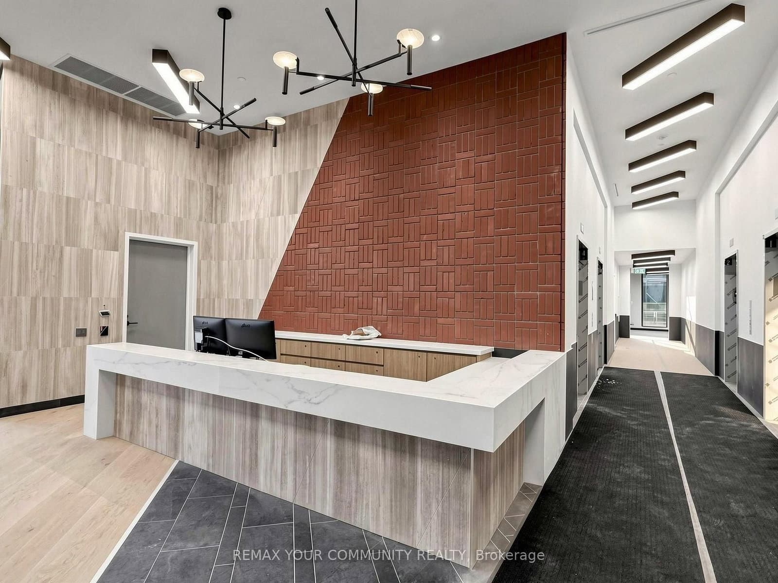 35 Parliament Street, Unit 2504 thumbnail 3