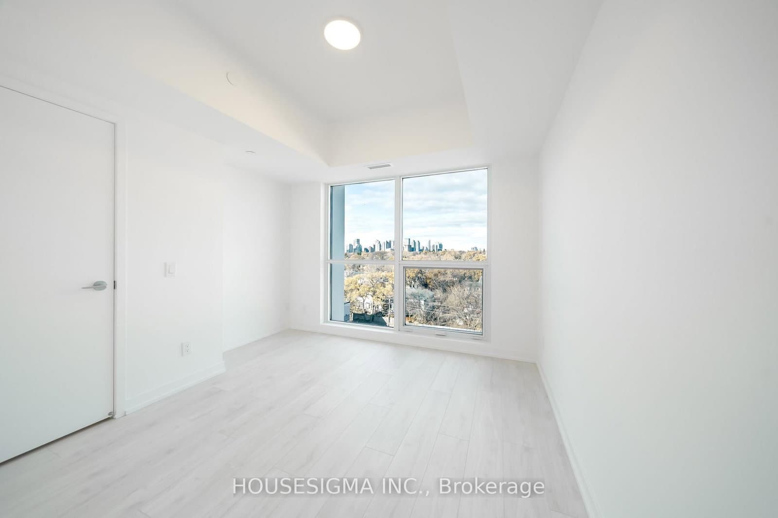 181 Sheppard Avenue E, Unit 703 thumbnail 15