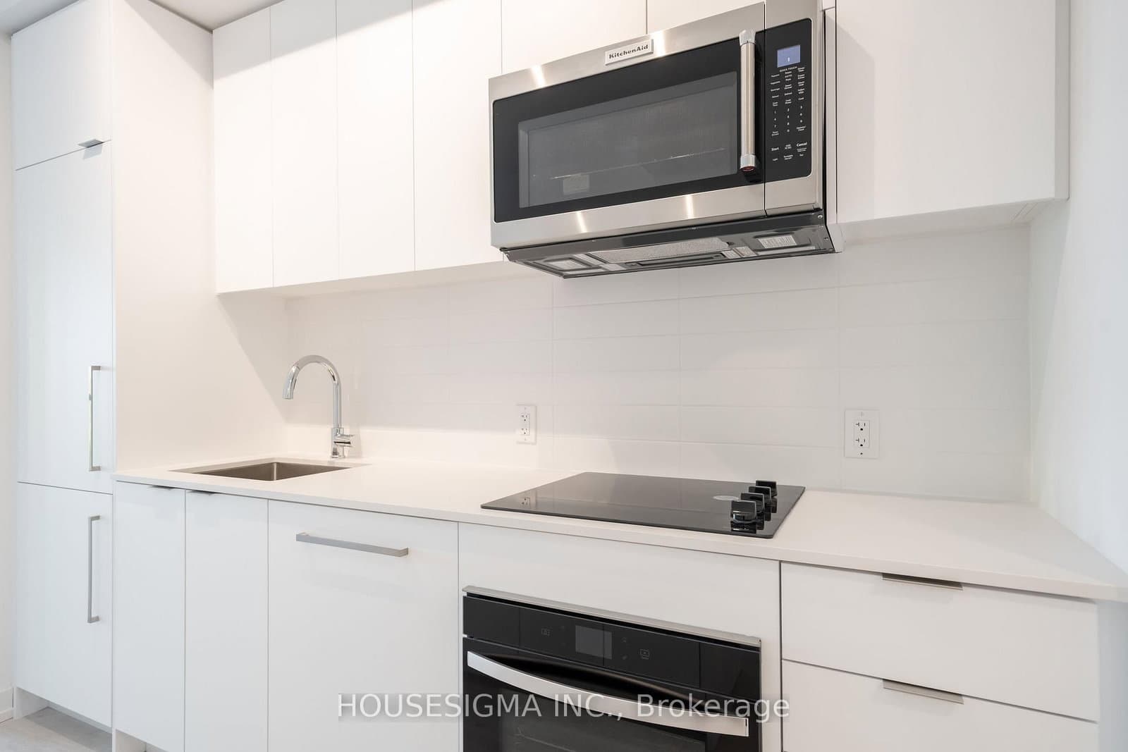 181 Sheppard Avenue E, Unit 703 thumbnail 6