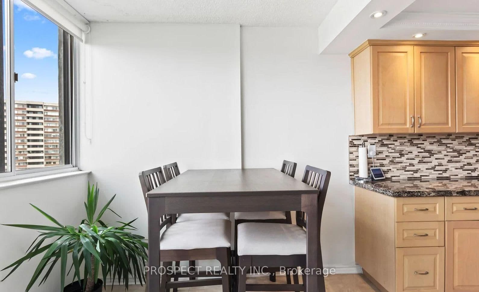 80 Antibes Drive, Unit 1201 thumbnail 10