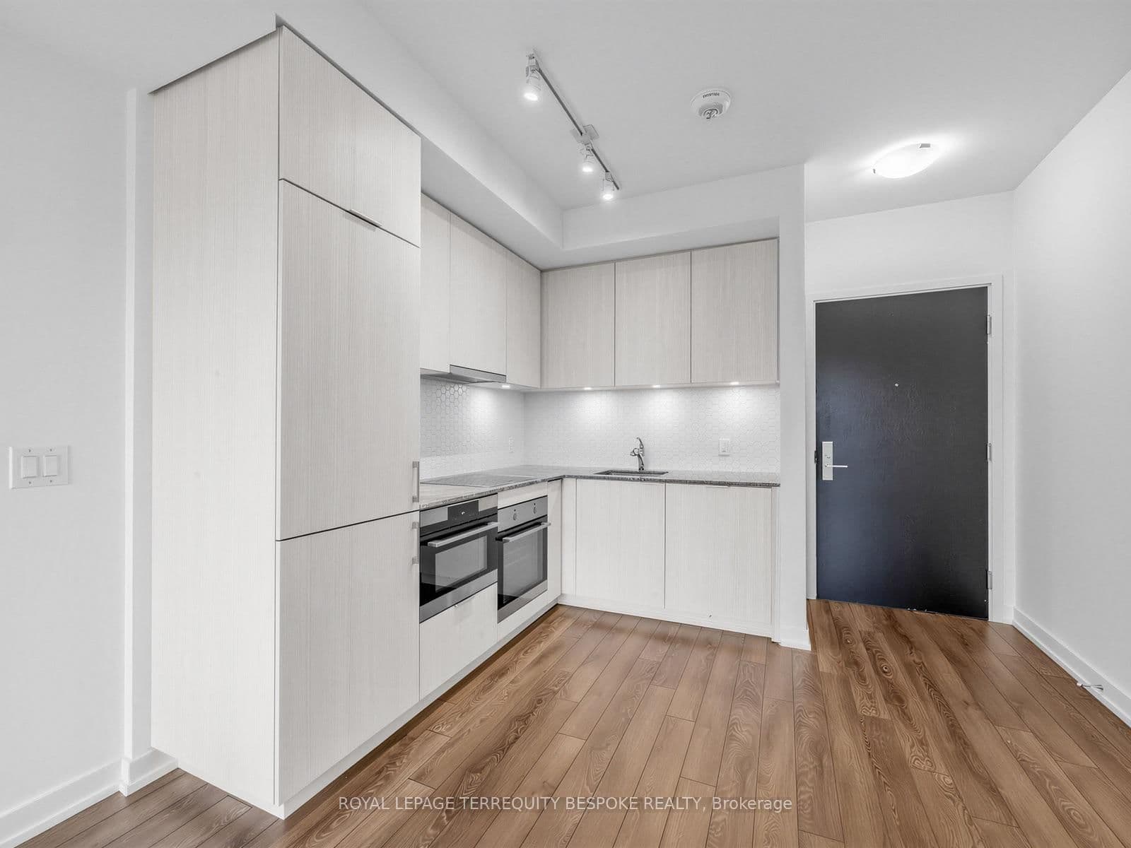 158 Front Street E, Unit 419 thumbnail 10
