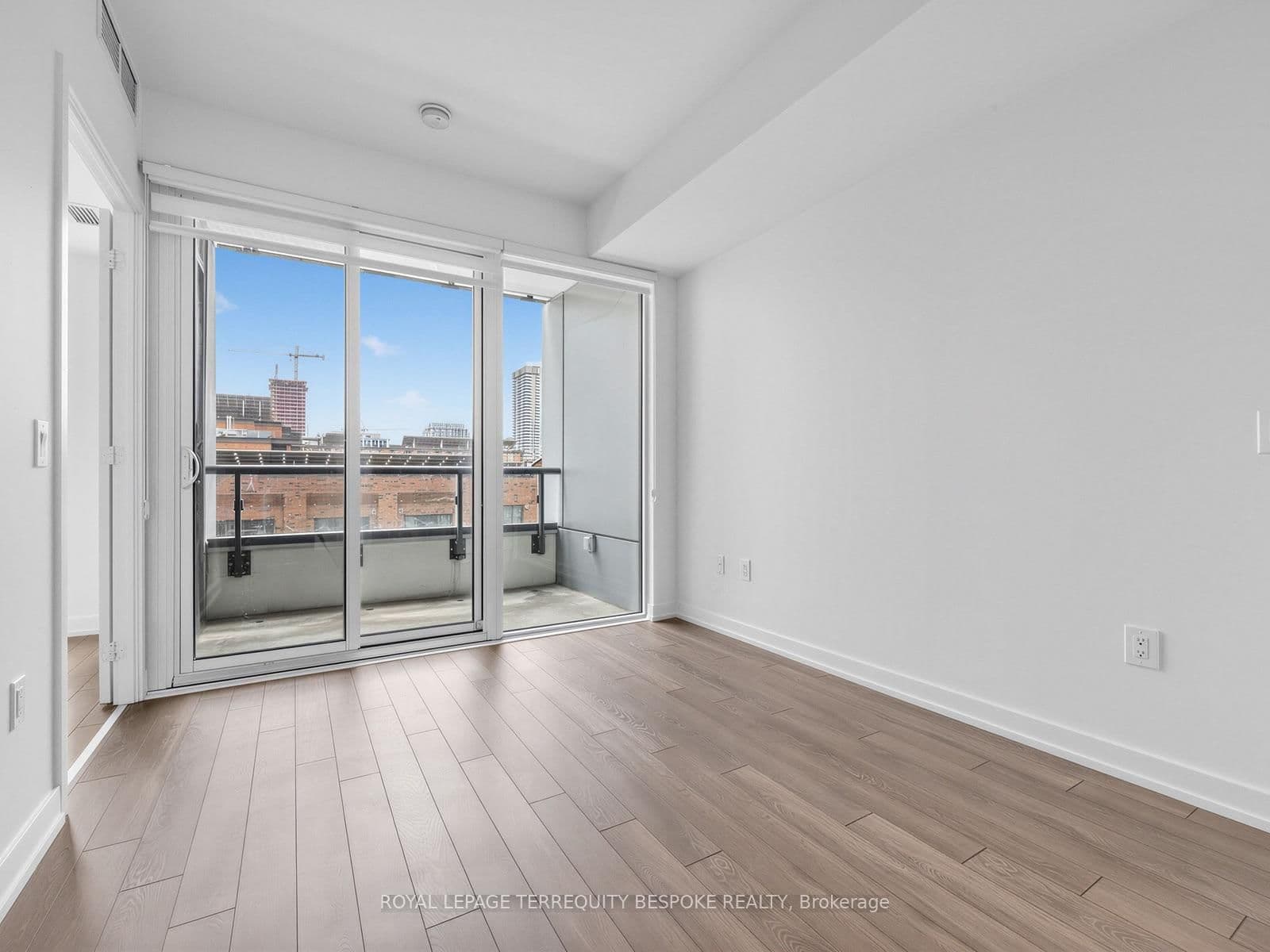 158 Front Street E, Unit 419 thumbnail 13
