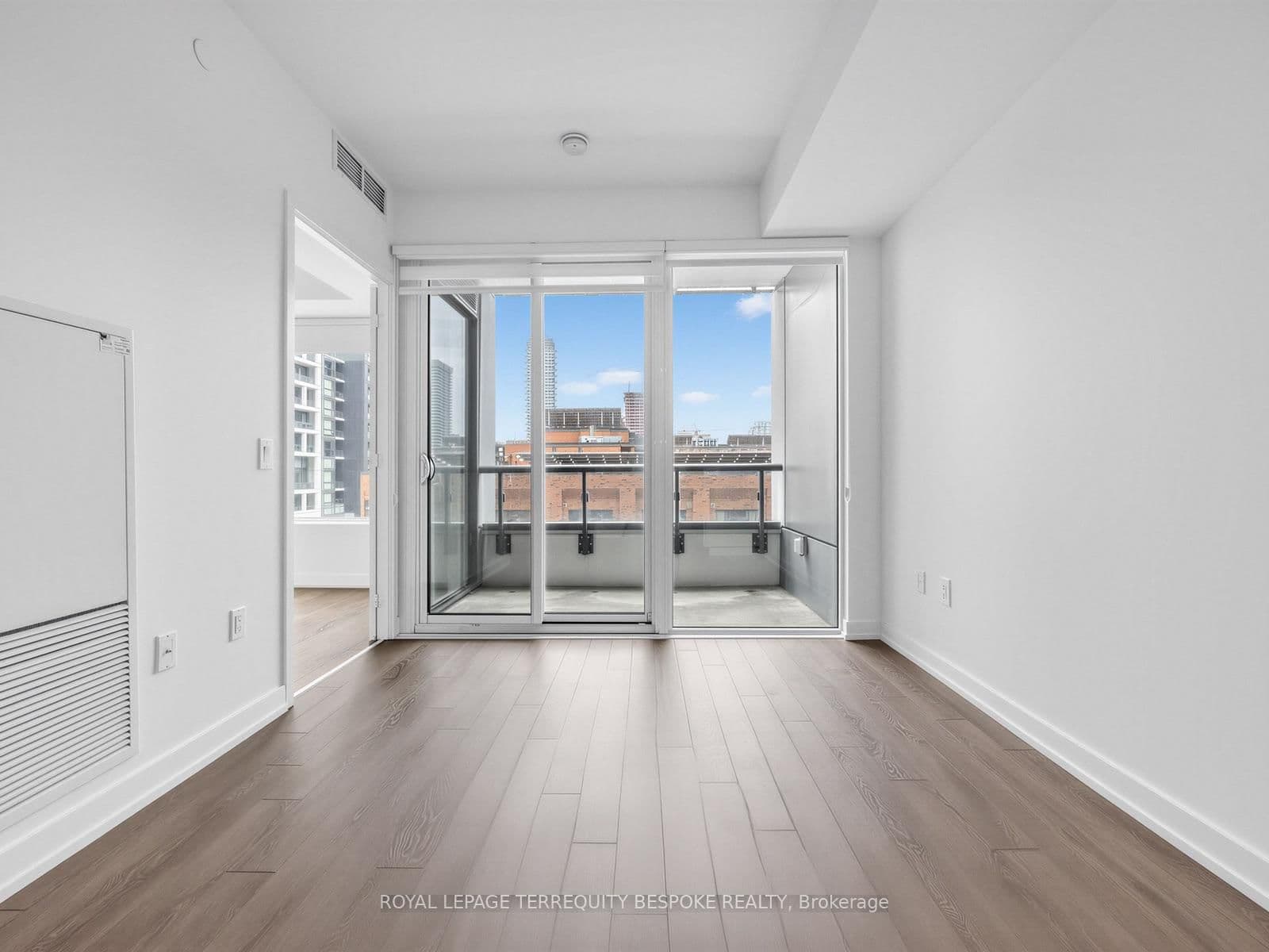 158 Front Street E, Unit 419 thumbnail 14