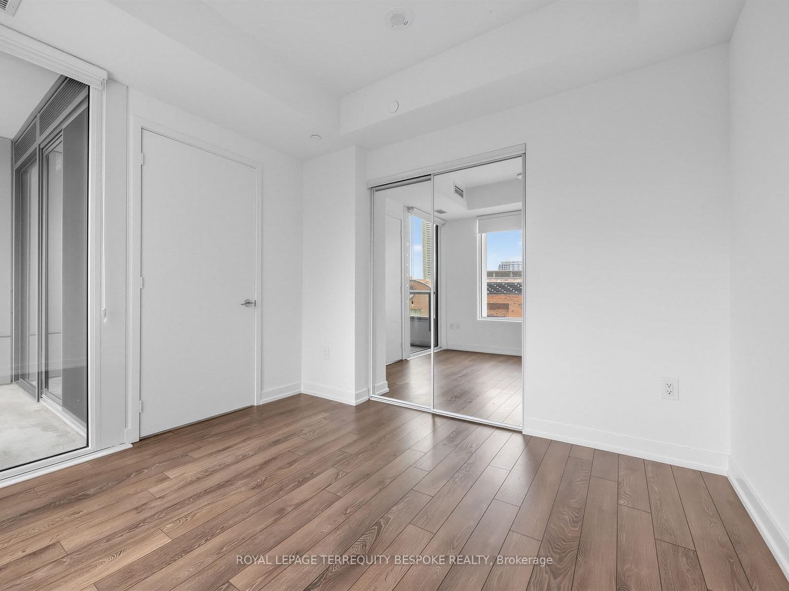 158 Front Street E, Unit 419 thumbnail 22