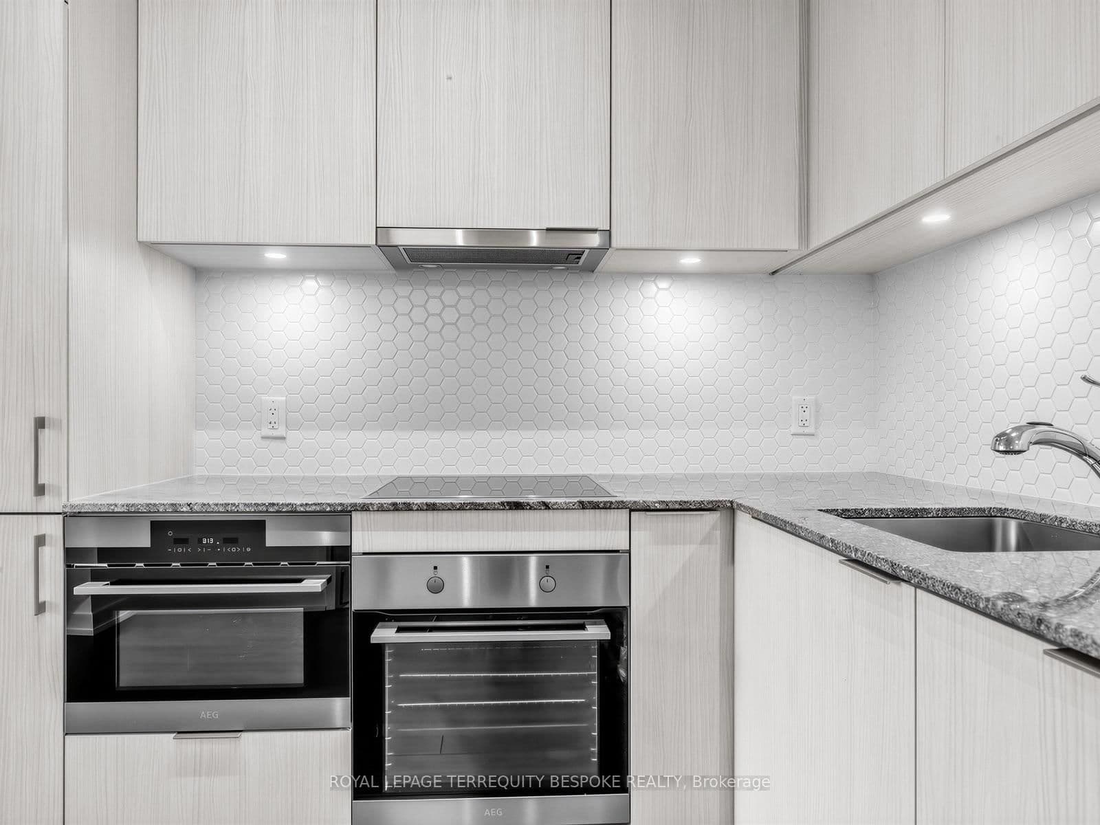 158 Front Street E, Unit 419 thumbnail 23