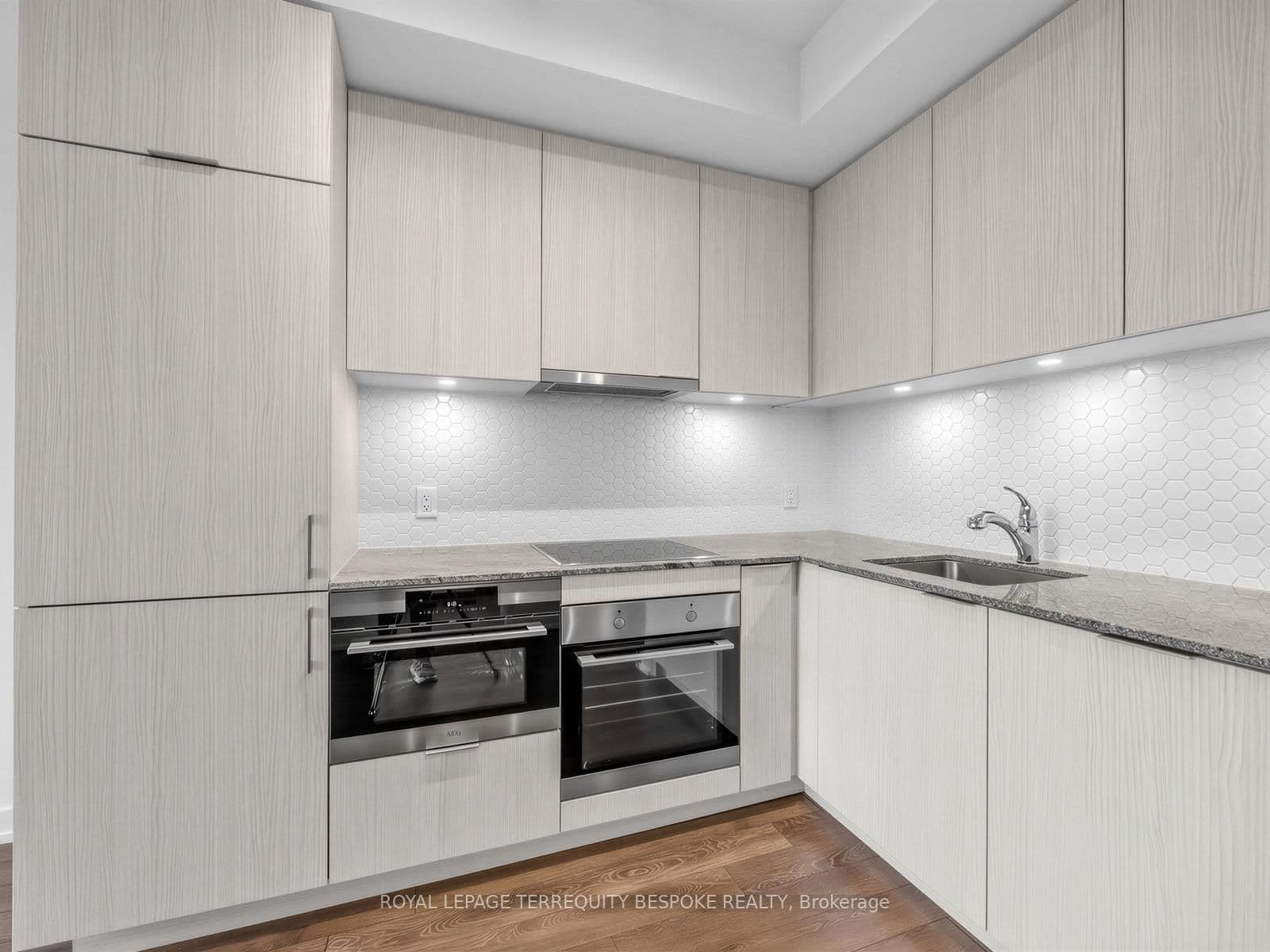 158 Front Street E, Unit 419 thumbnail 24