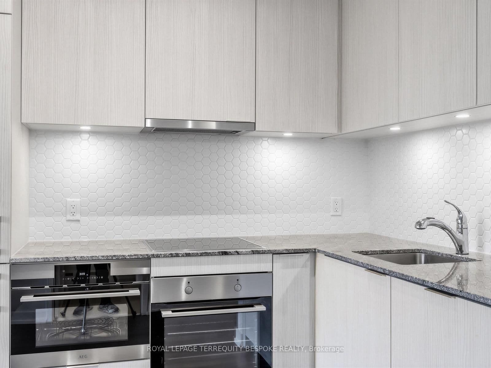 158 Front Street E, Unit 419 thumbnail 7