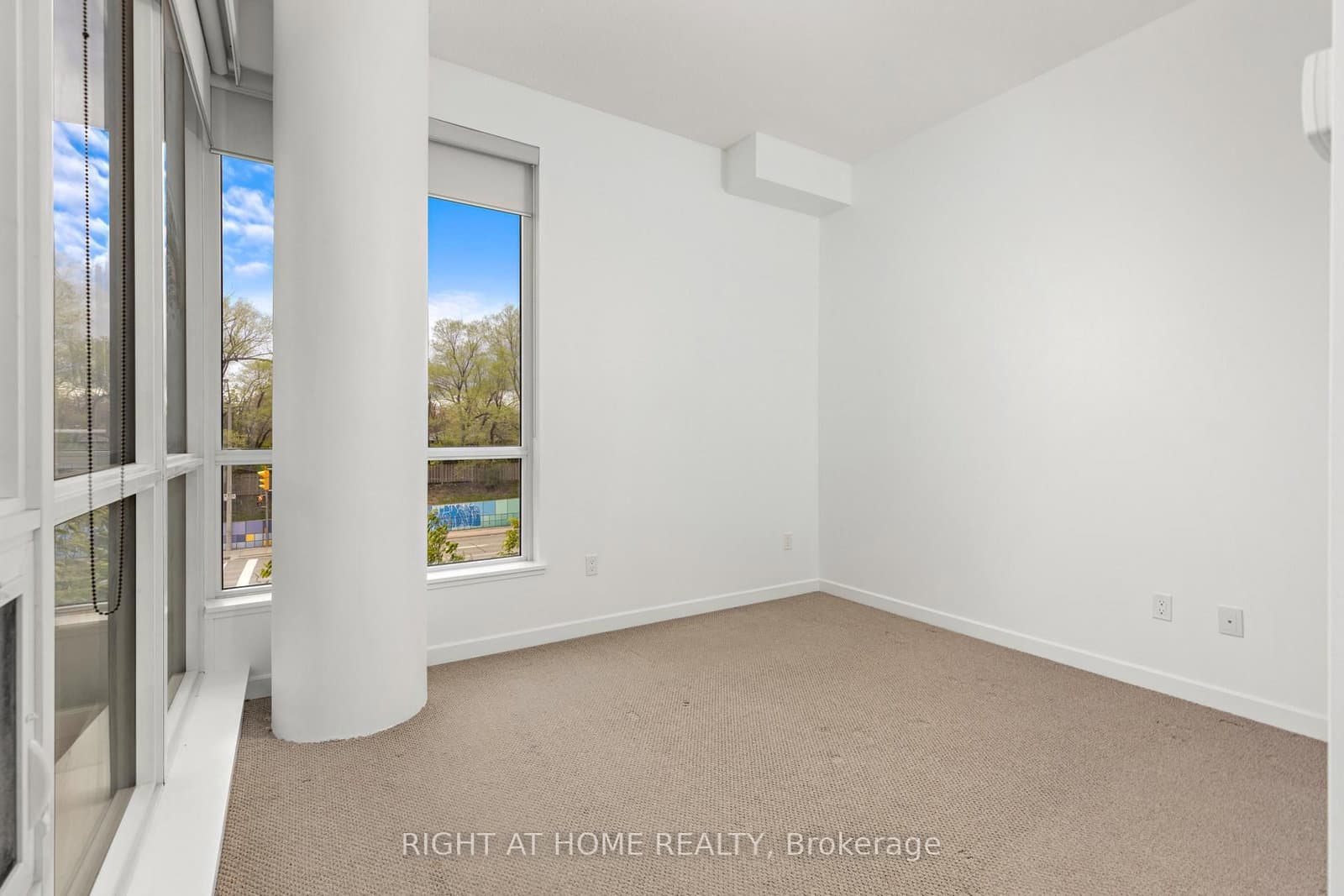 52 Forest Manor Road, Unit 108 thumbnail 27