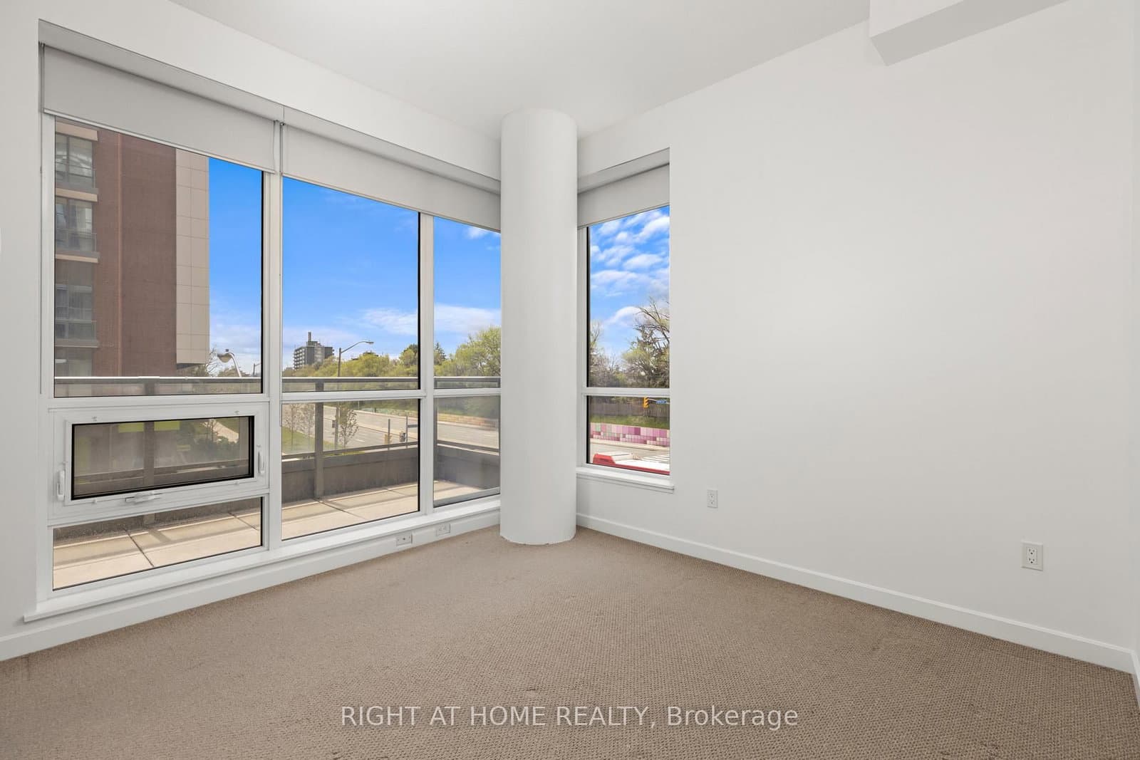 52 Forest Manor Road, Unit 108 thumbnail 28