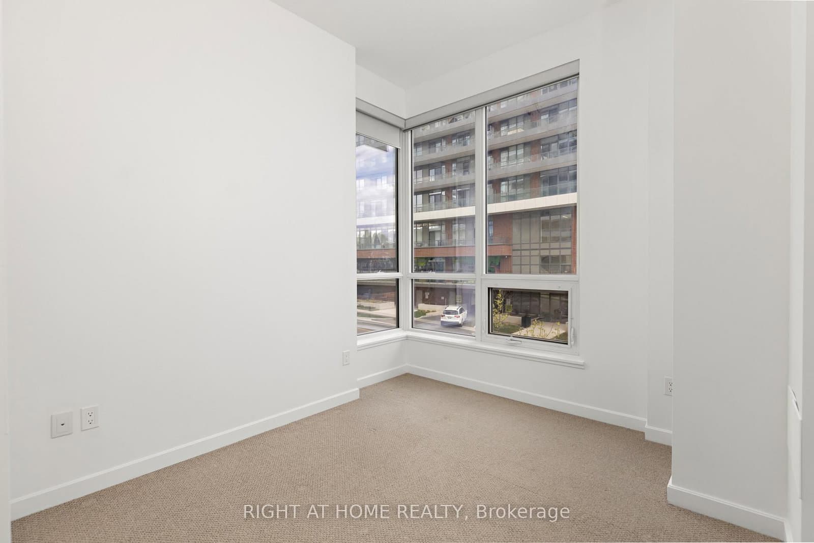 52 Forest Manor Road, Unit 108 thumbnail 19