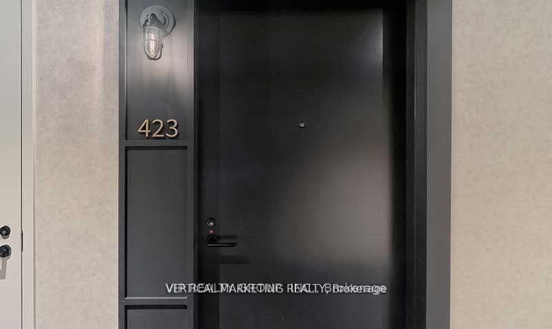 #423 - 505 Richmond Street W