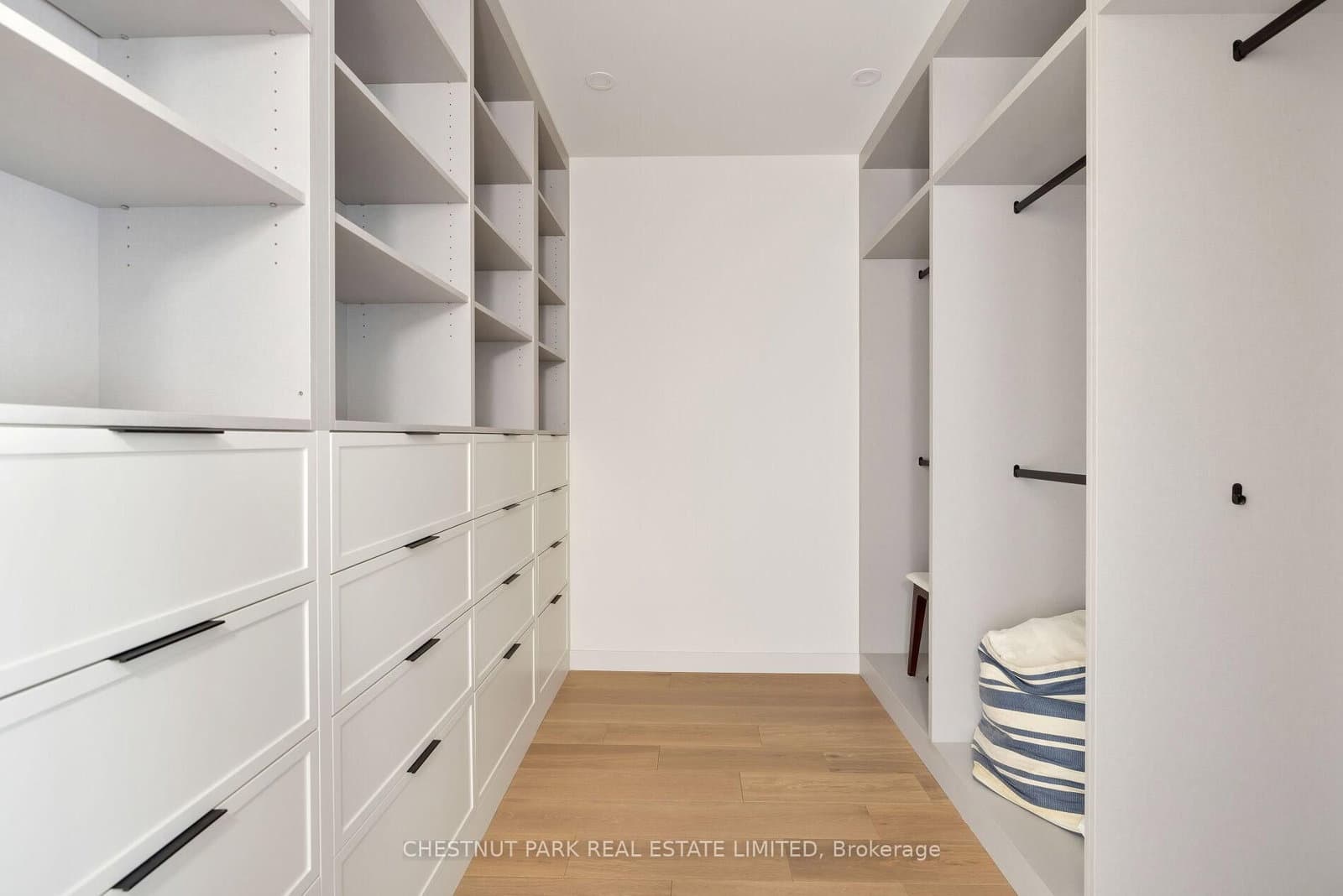 505 Richmond Street W, Unit 1311 thumbnail 36