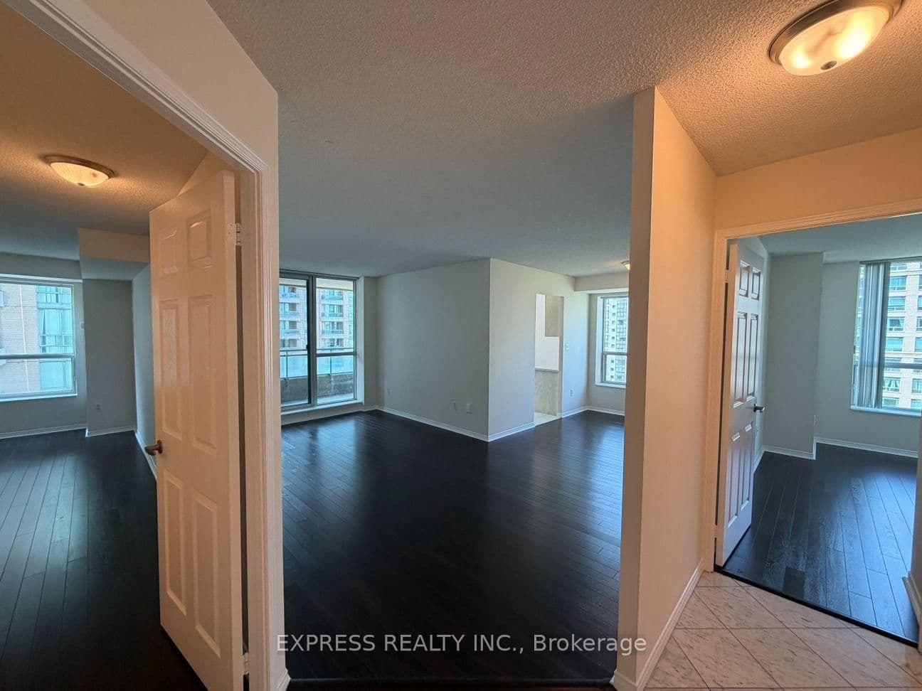 29 Pemberton Avenue, Unit 903 - Image 1