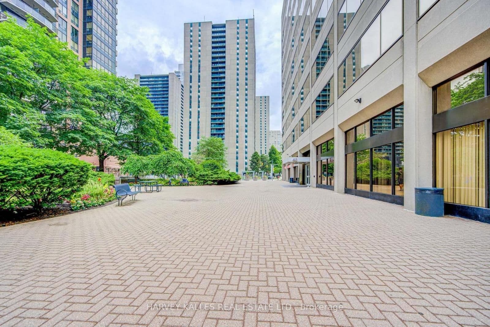 45 Sheppard Avenue E, Unit 935 thumbnail 2
