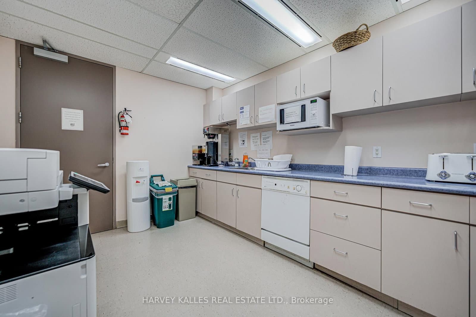 45 Sheppard Avenue E, Unit 908 thumbnail 9
