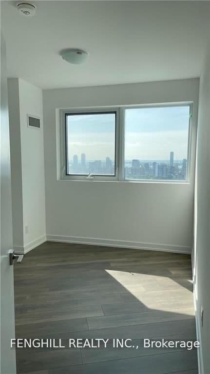 159 Wellesley Street E, Unit 2008 thumbnail 3