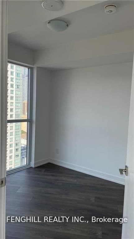 159 Wellesley Street E, Unit 2008 thumbnail 5