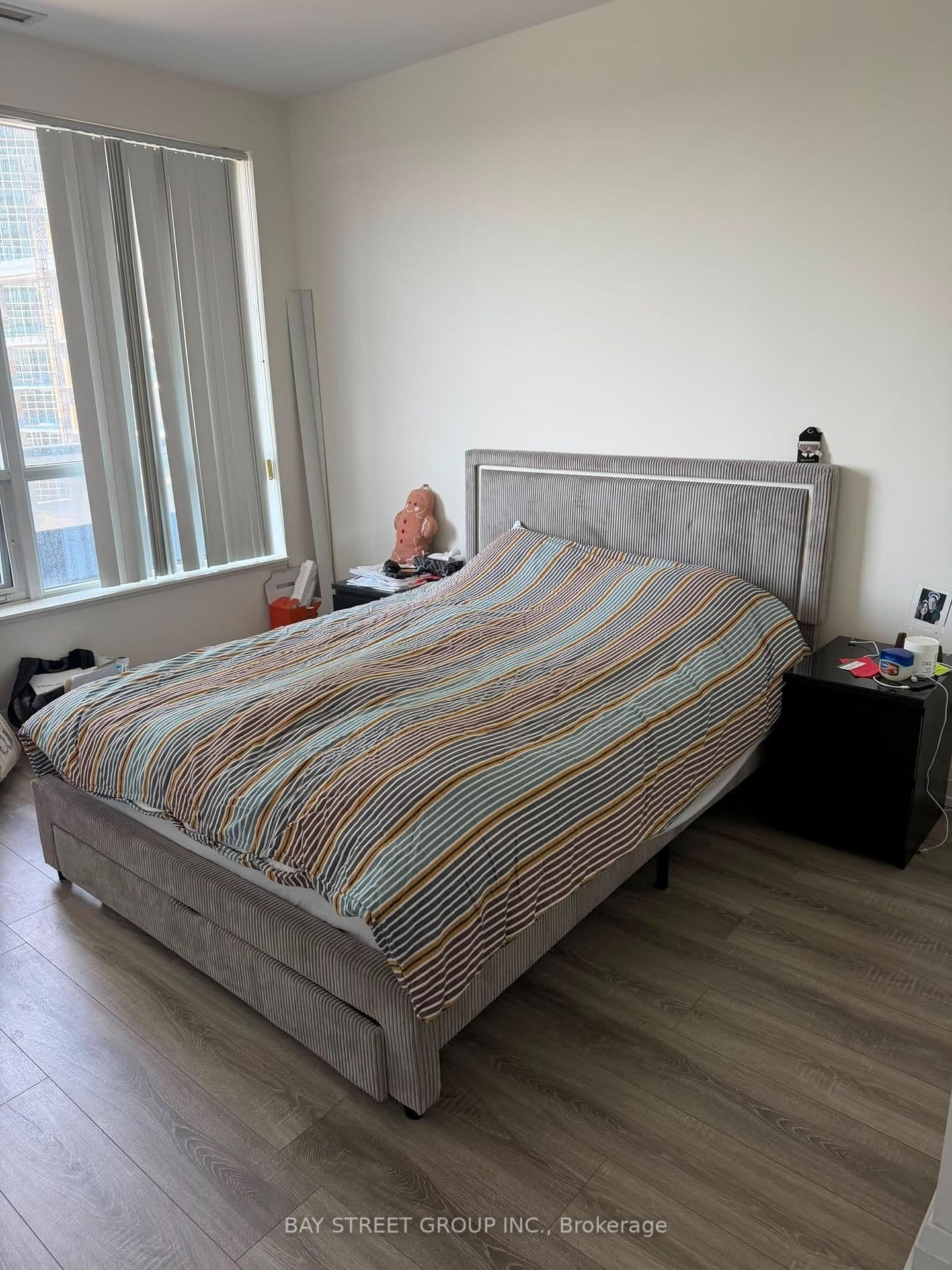 2 Anndale Drive, Unit 811 thumbnail 6