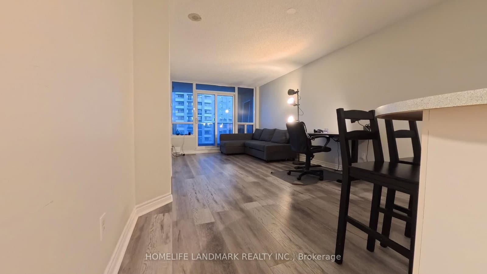 2 Rean DR Drive, Unit 710 thumbnail 6