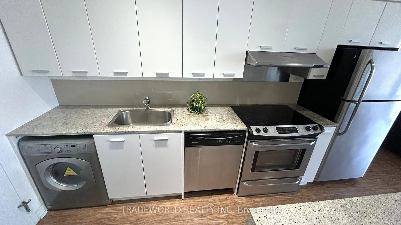 33 Singer Court, Unit 2506 thumbnail 10