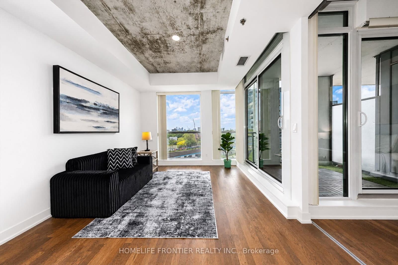 20 Minowan Miikan Lane, Unit 717 - Image 1