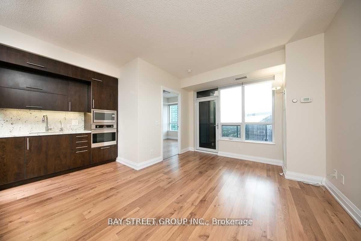 5 Sheppard Avenue E, Unit 4218 thumbnail 11