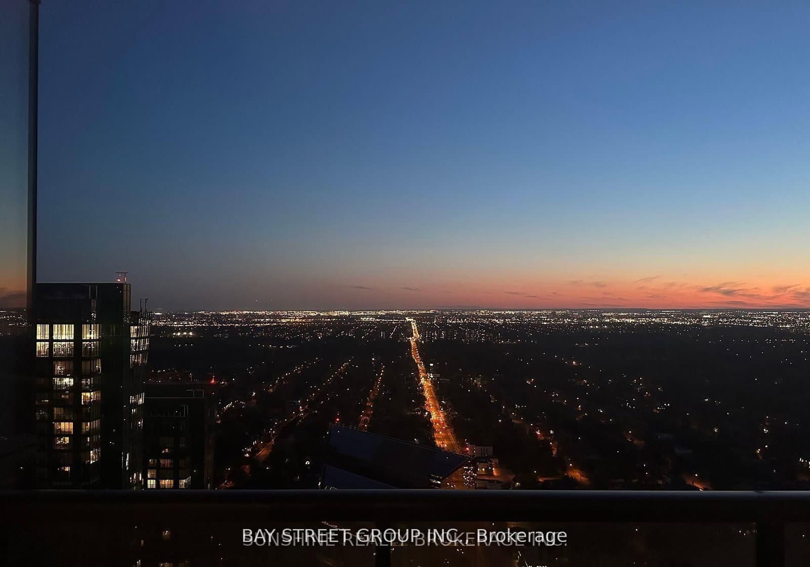 5 Sheppard Avenue E, Unit 4218 thumbnail 2