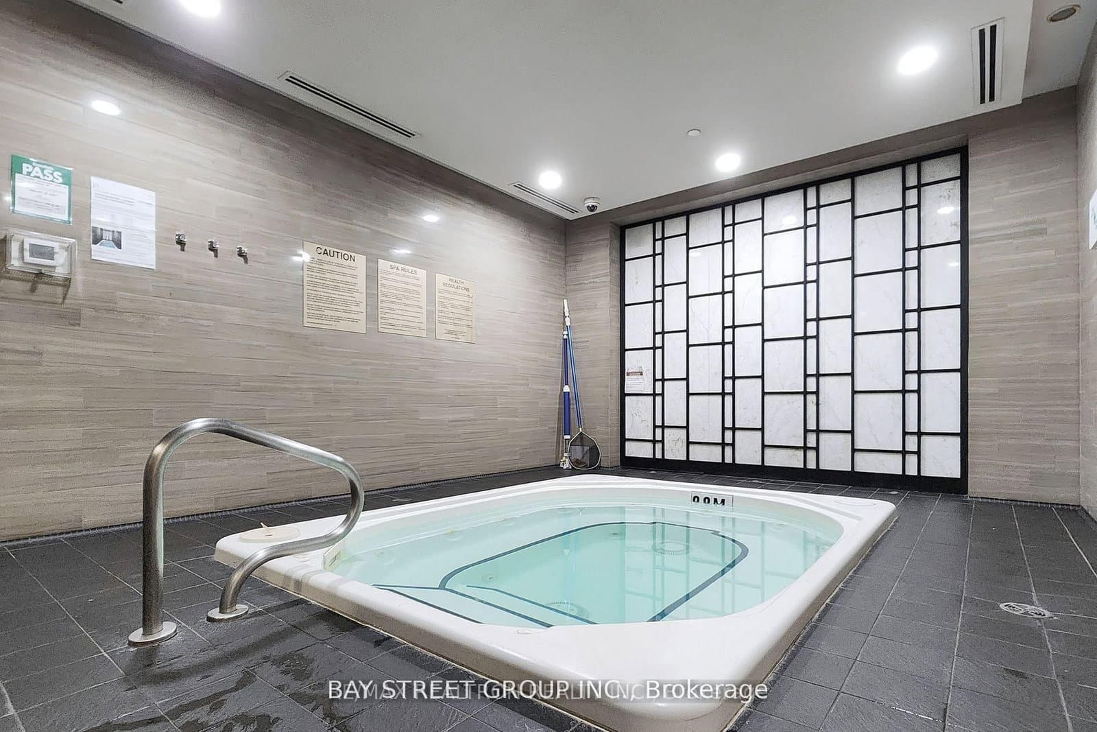 5 Sheppard Avenue E, Unit 4218 thumbnail 21