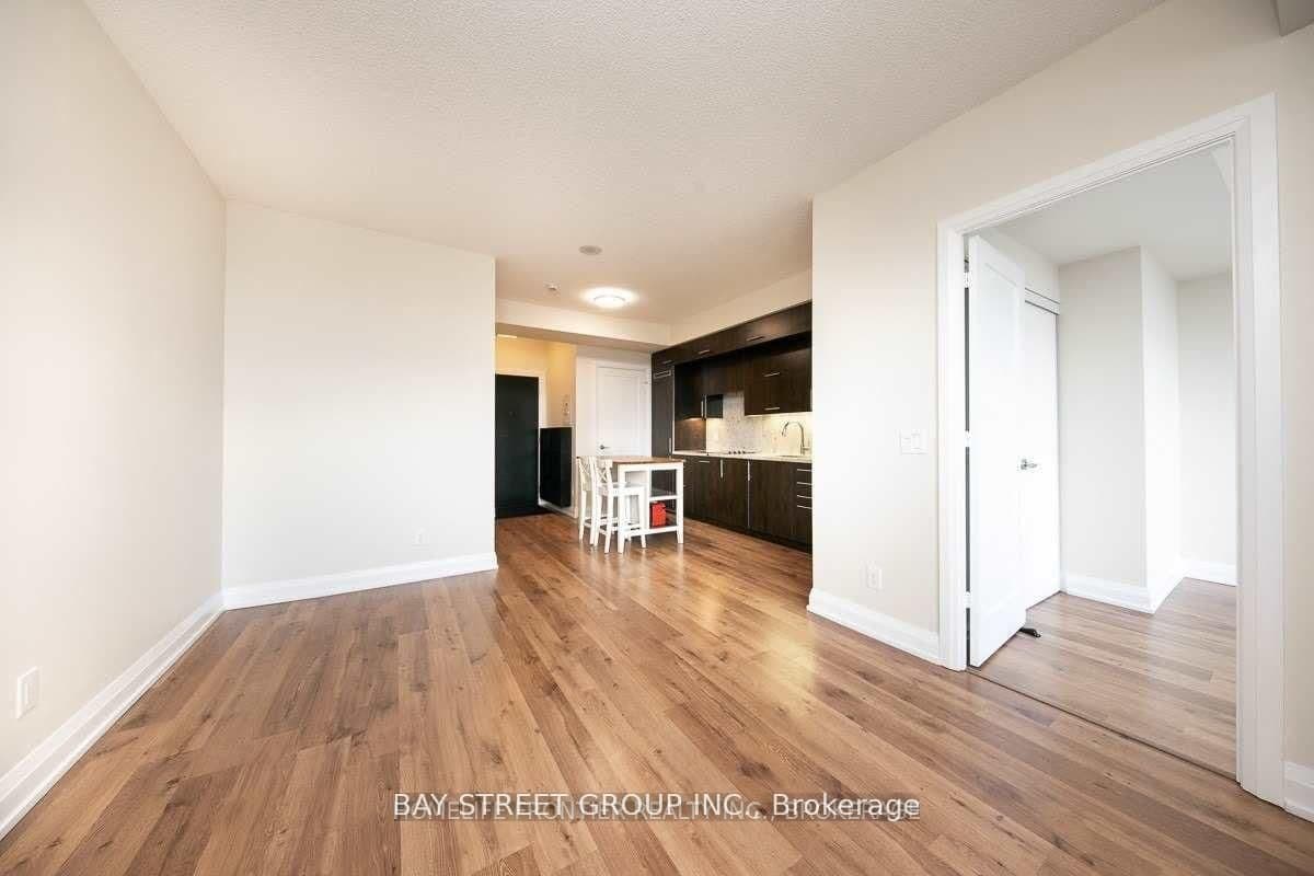 5 Sheppard Avenue E, Unit 4218 thumbnail 9