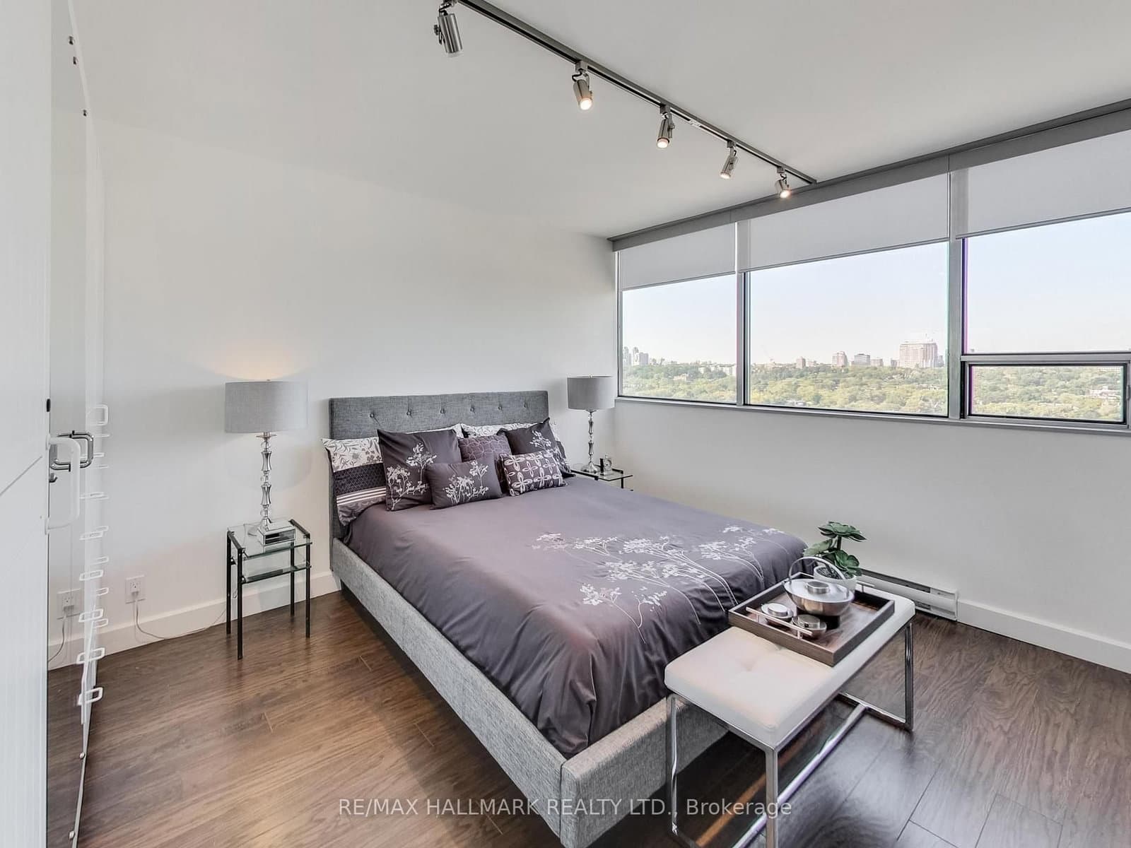 914 Yonge Street, Unit 1509 thumbnail 15