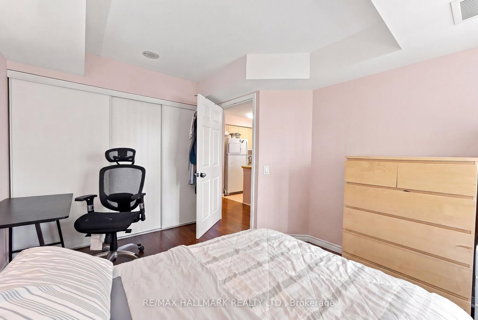 153 Beecroft Road, Unit 515 thumbnail 11