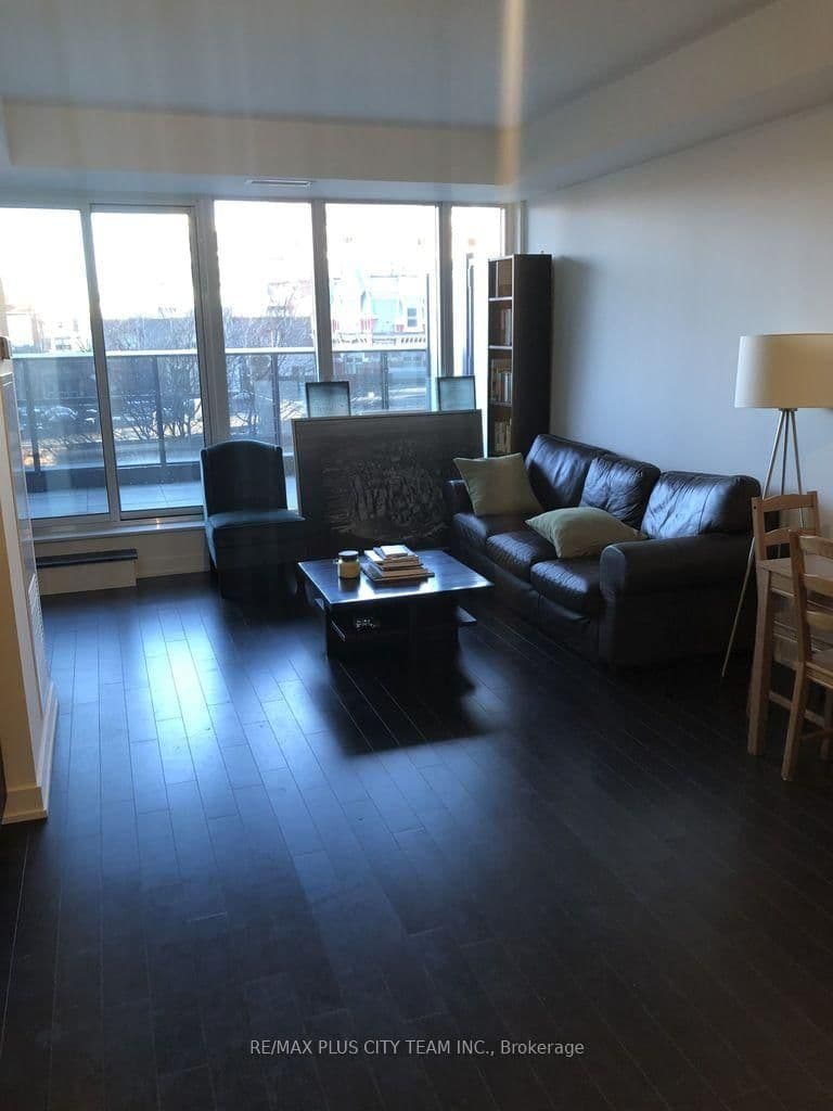 330 Richmond Street W, Unit 311 thumbnail 2