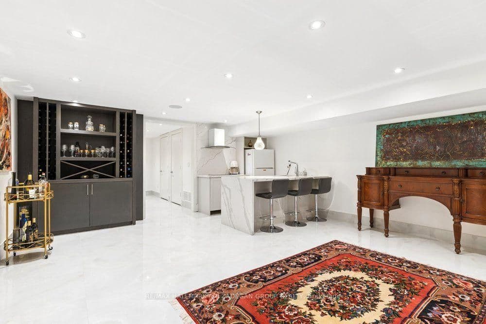 150 Sandringham Drive, Unit . thumbnail 40