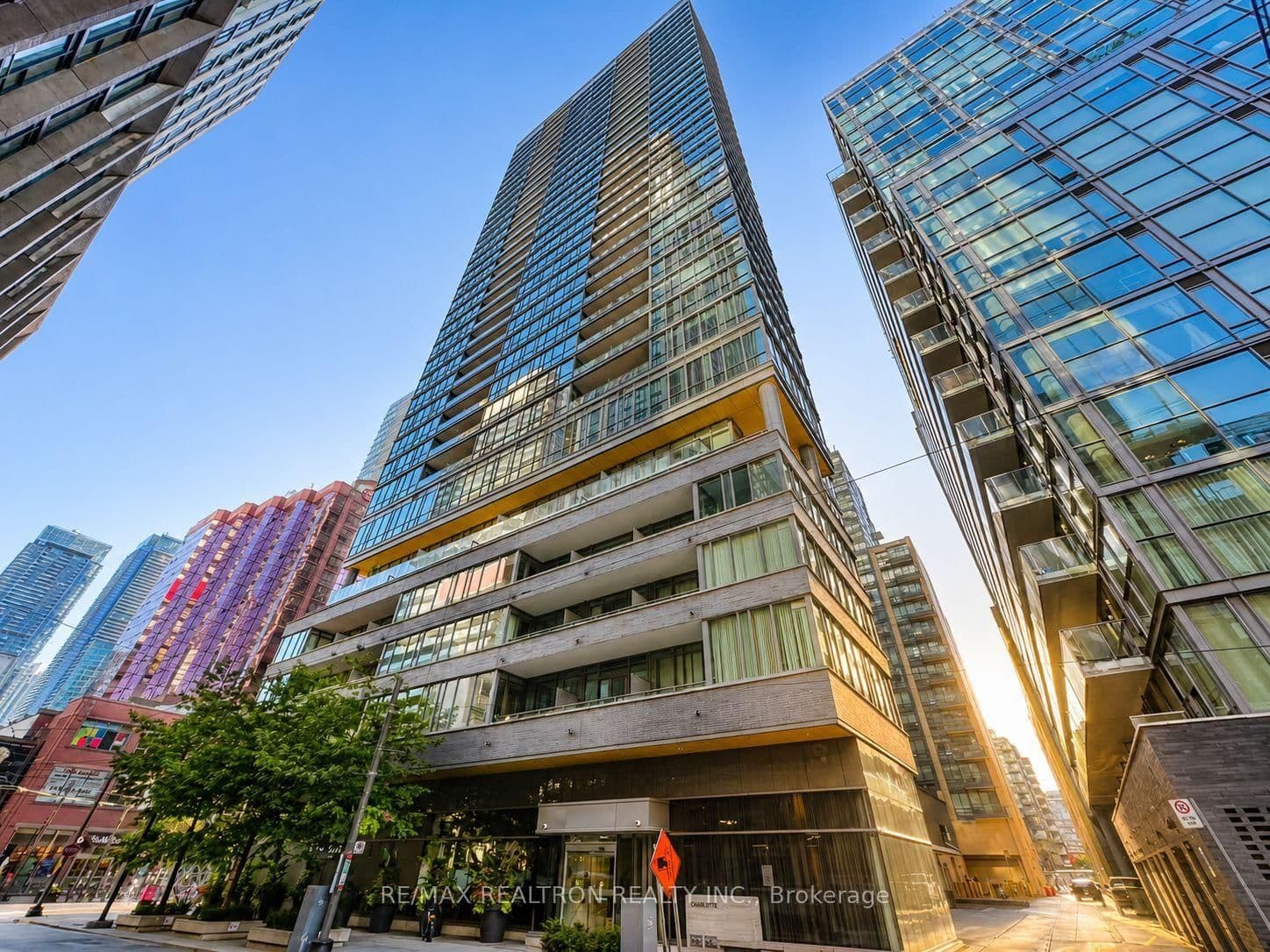8 Charlotte Street, Unit 214