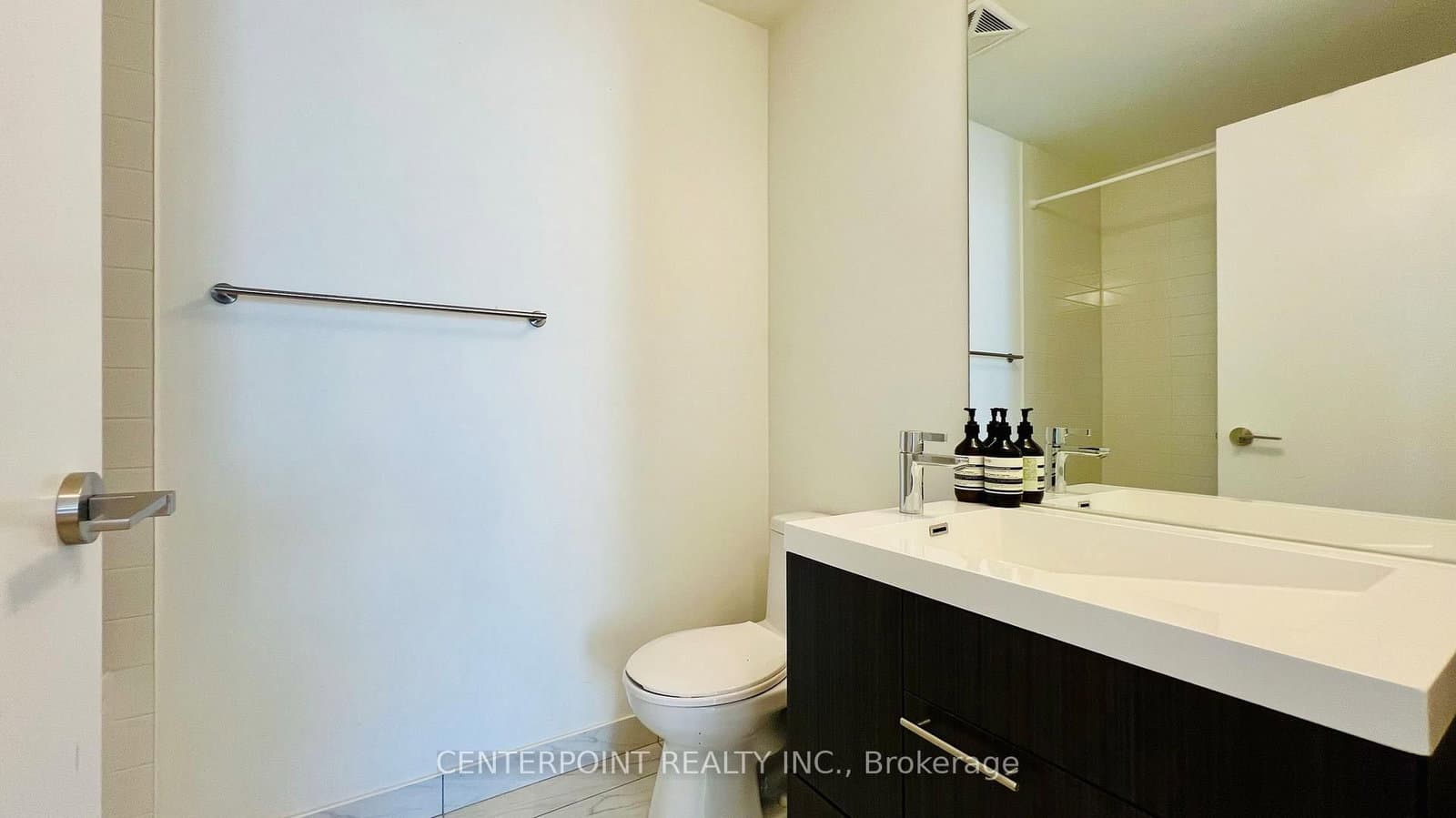 199 Richmond Street W, Unit 2803 thumbnail 11